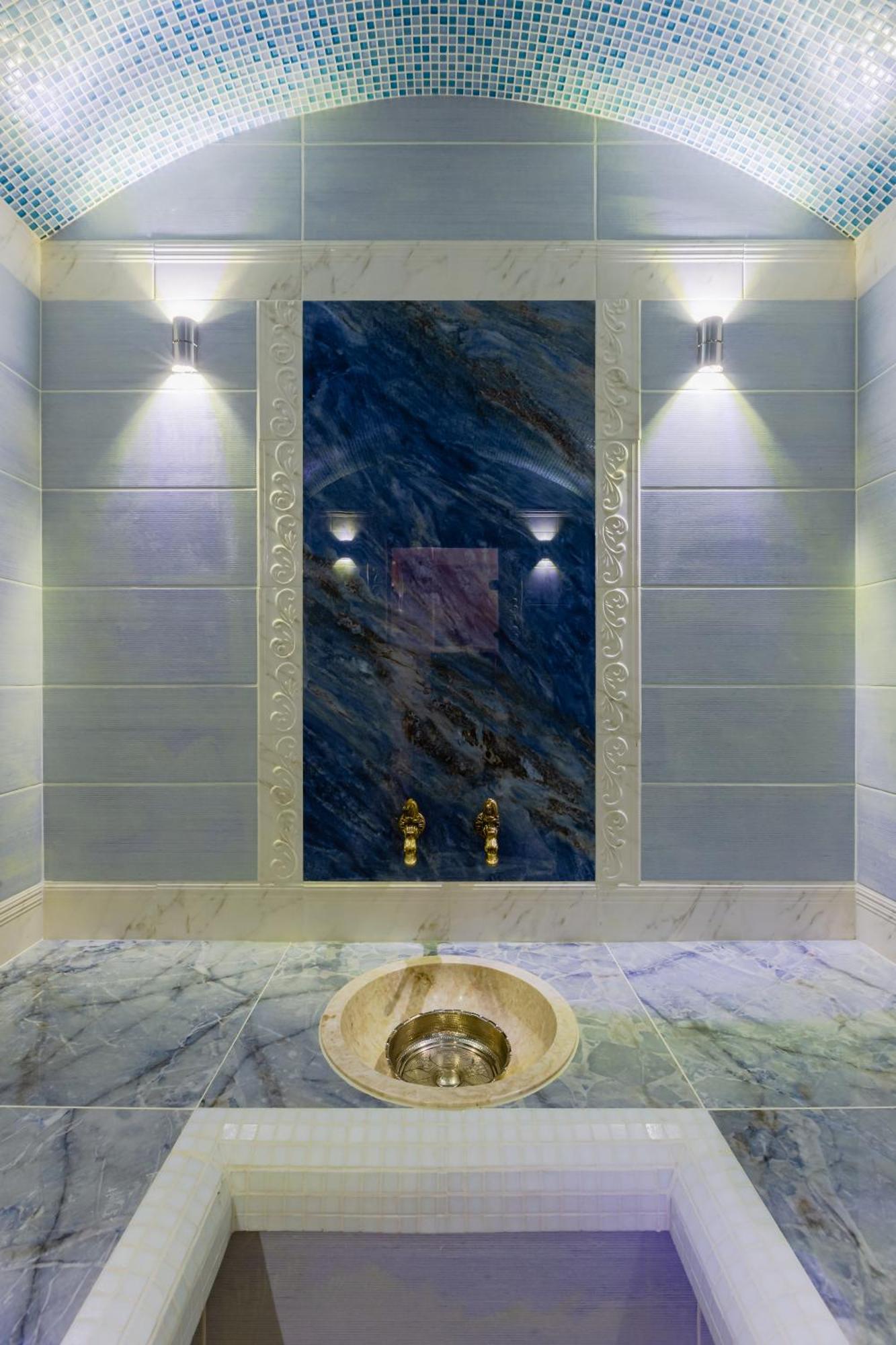 Luxury Apartment With Pool And Hammam كييف المظهر الخارجي الصورة