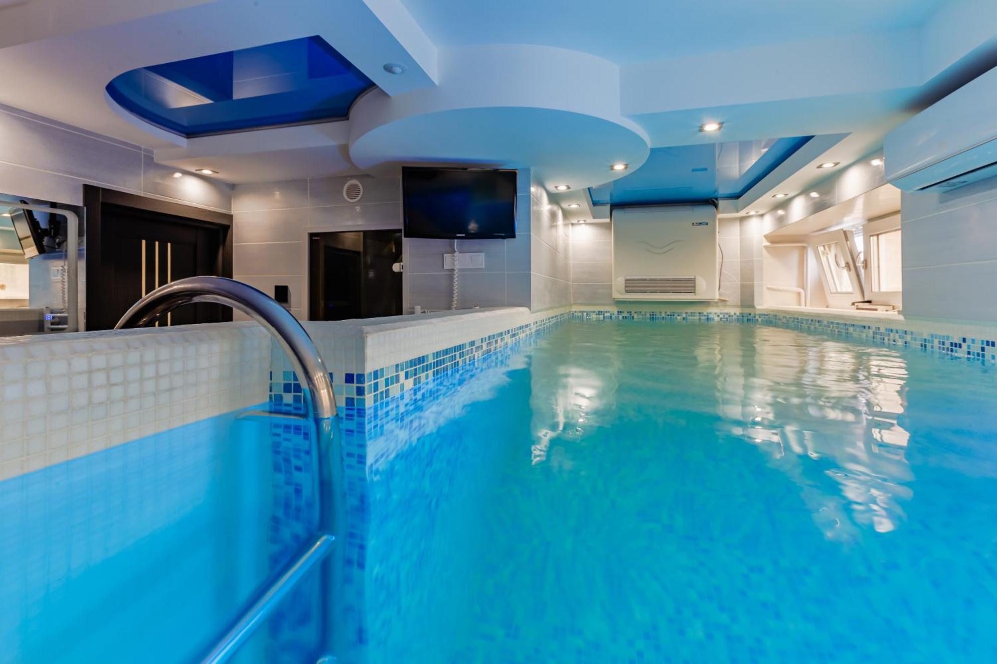 Luxury Apartment With Pool And Hammam كييف المظهر الخارجي الصورة